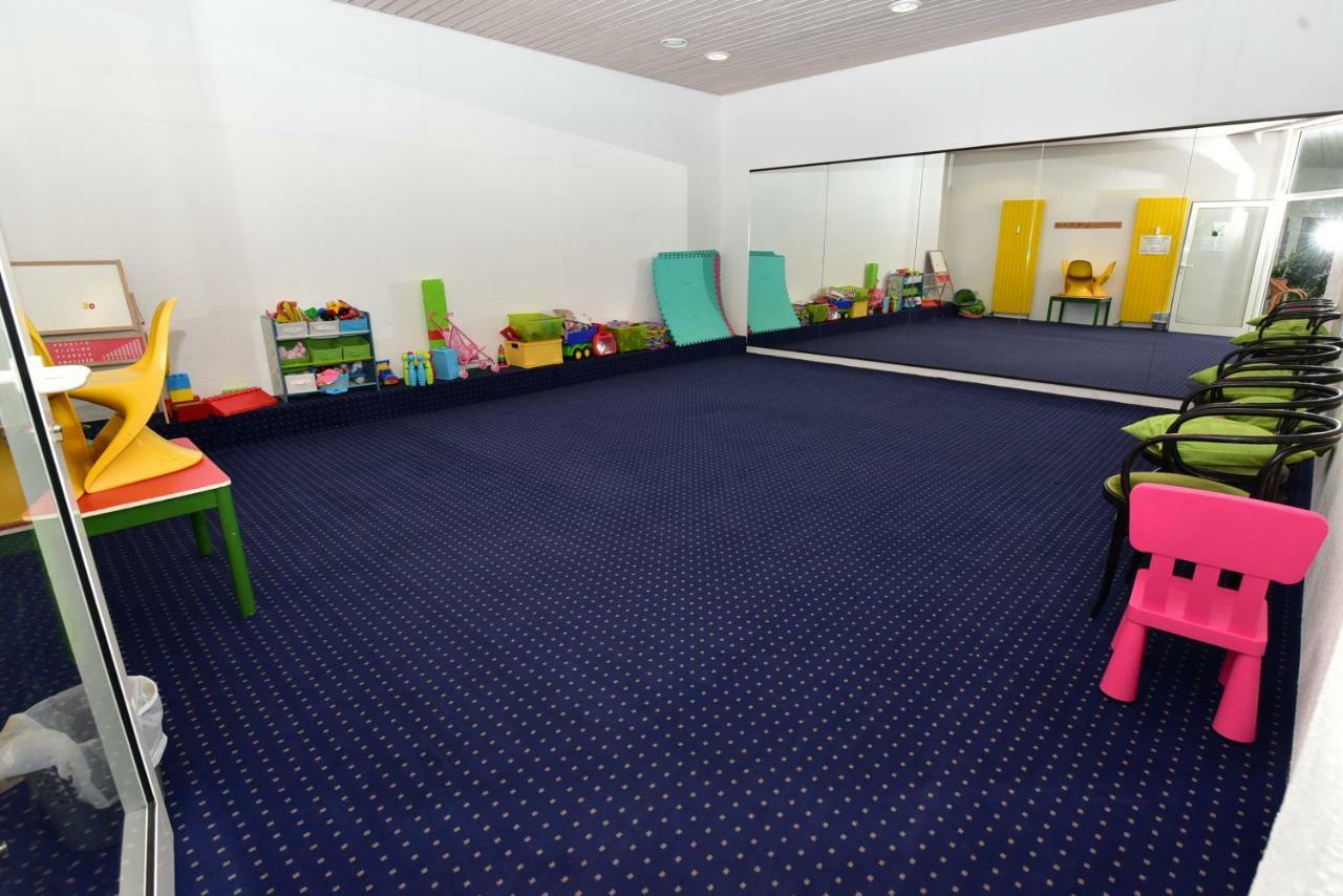 Ferienwohnung "Rodelnde Geiss" Mit Schwimmbad Браунлаге Екстериор снимка