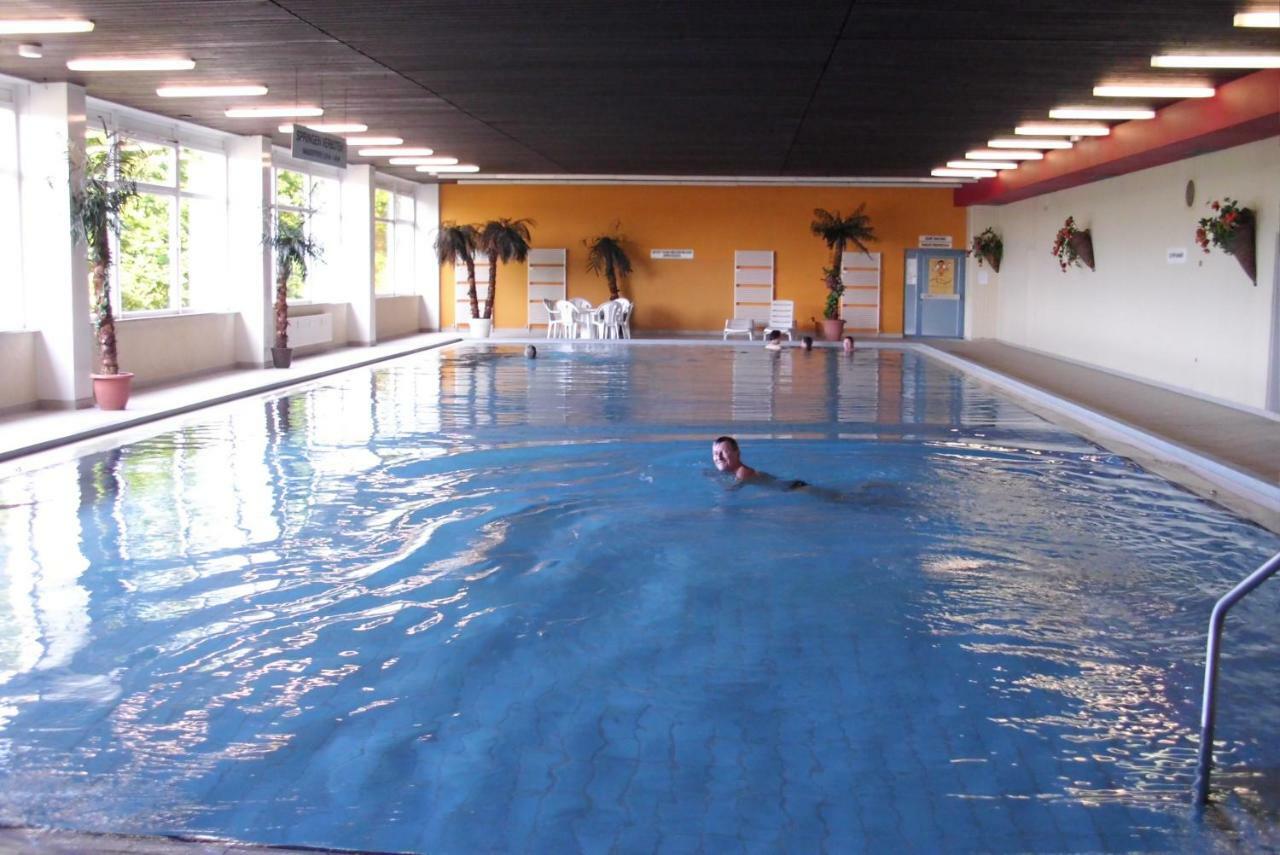 Ferienwohnung "Rodelnde Geiss" Mit Schwimmbad Браунлаге Екстериор снимка